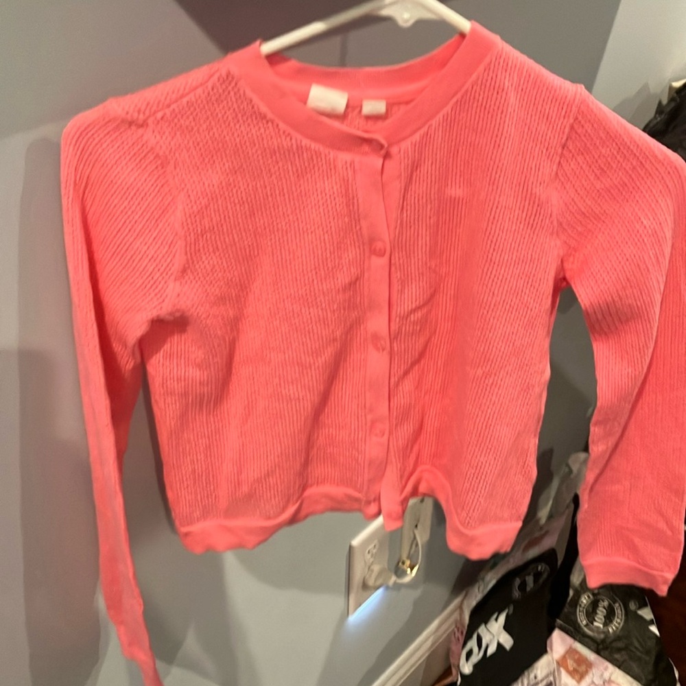 Pink gap light weight sweater. Girls size large (6-10)